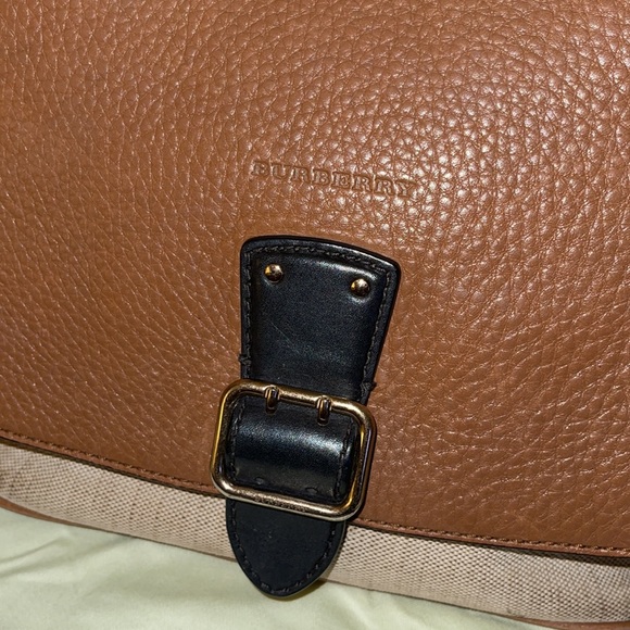 Authentic Burberry London grained nova check crossbody mini messenger purse - Picture 10 of 16